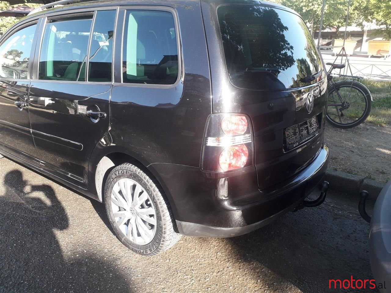 2006' Volkswagen Touran photo #5