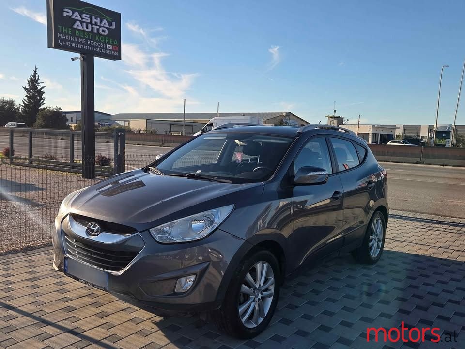 2010' Hyundai Tucson photo #1