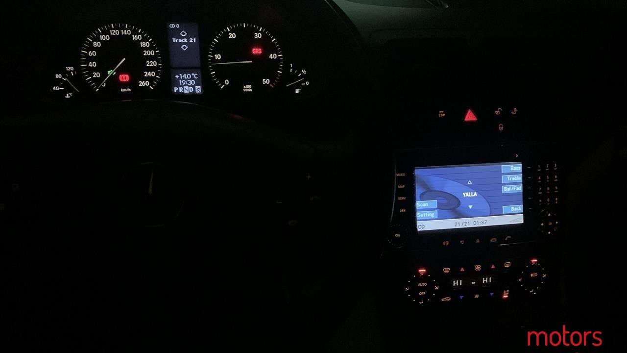 2006' Mercedes-Benz C 220 photo #3