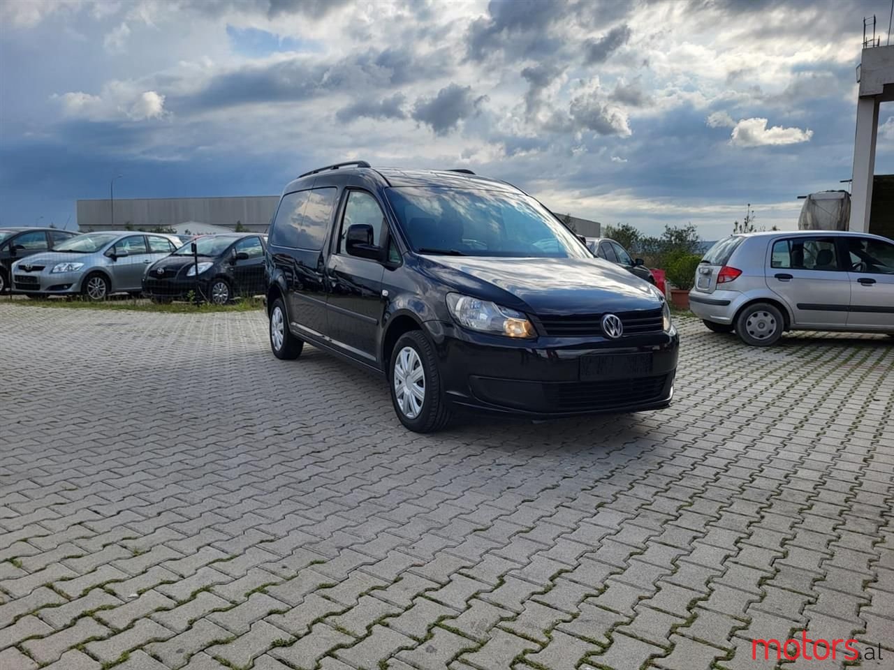 2013' Volkswagen Caddy photo #5