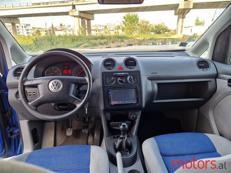 2010' Volkswagen Caddy photo #6