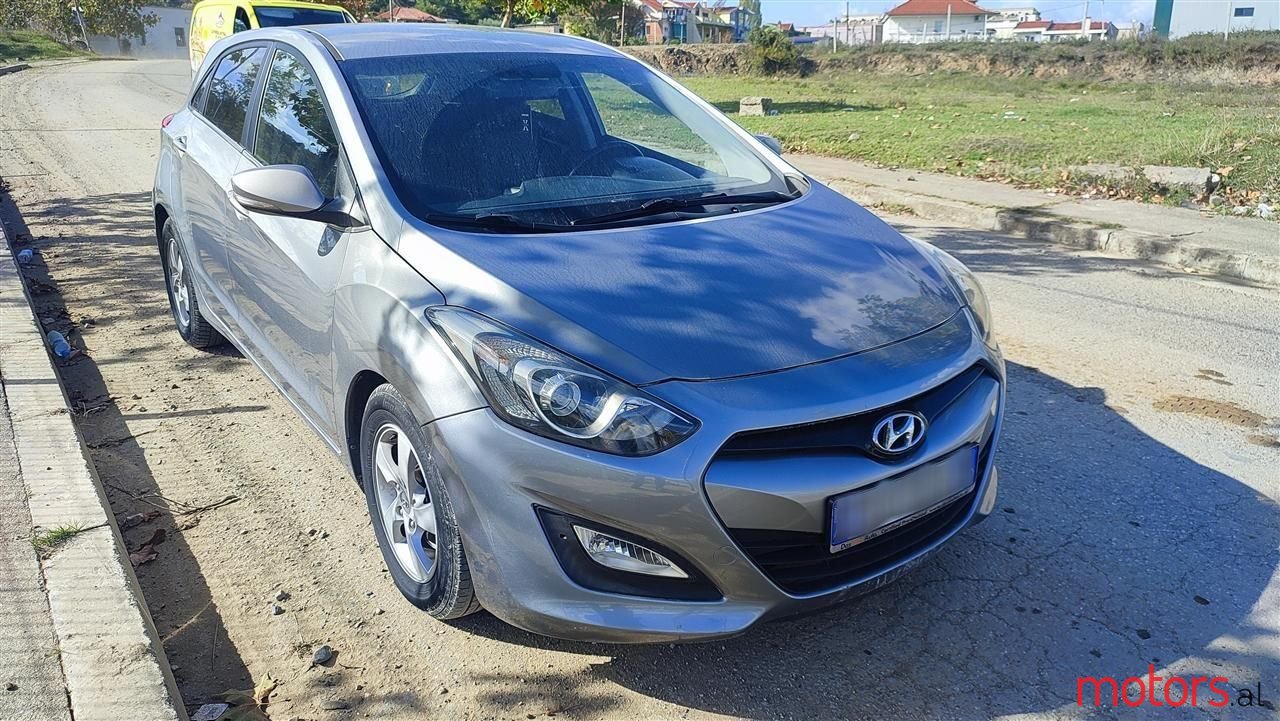 2012' Hyundai i30 photo #1