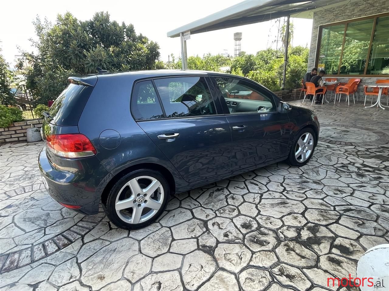 2011' Volkswagen Golf photo #3