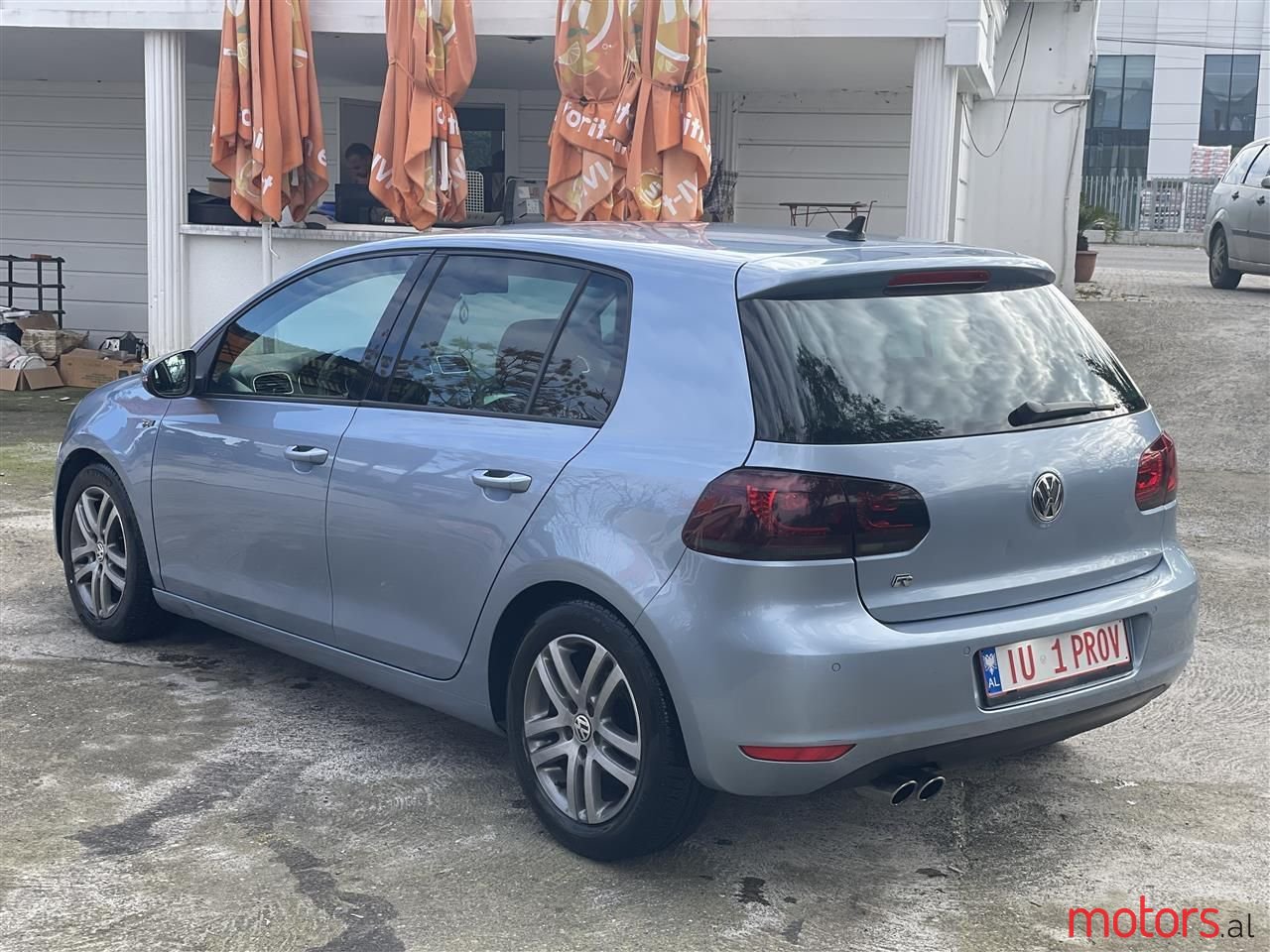 2009' Volkswagen Golf photo #4