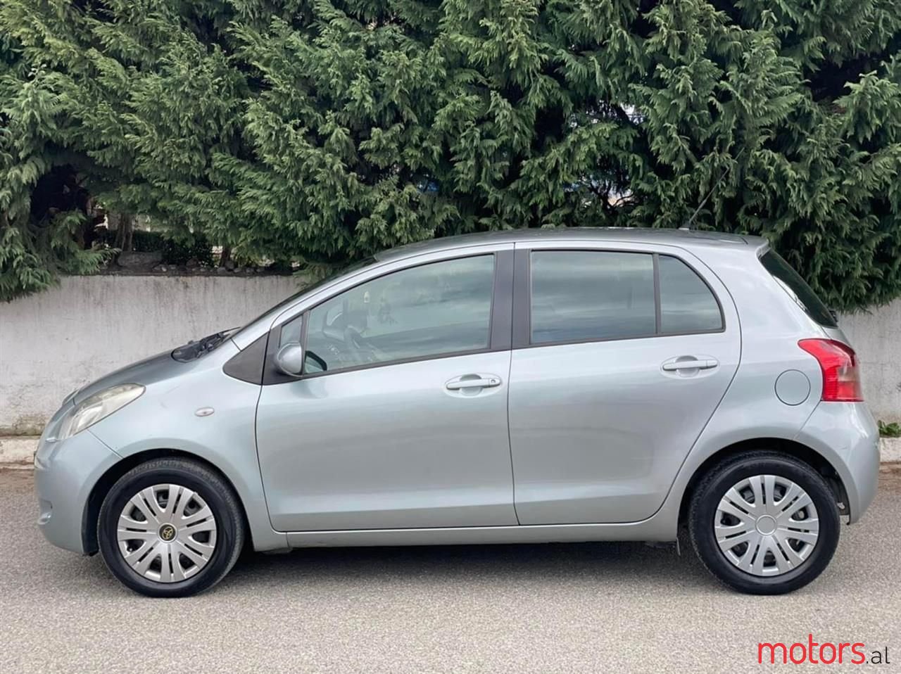 2006' Toyota Yaris photo #2