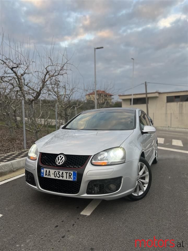 2007' Volkswagen Golf photo #6