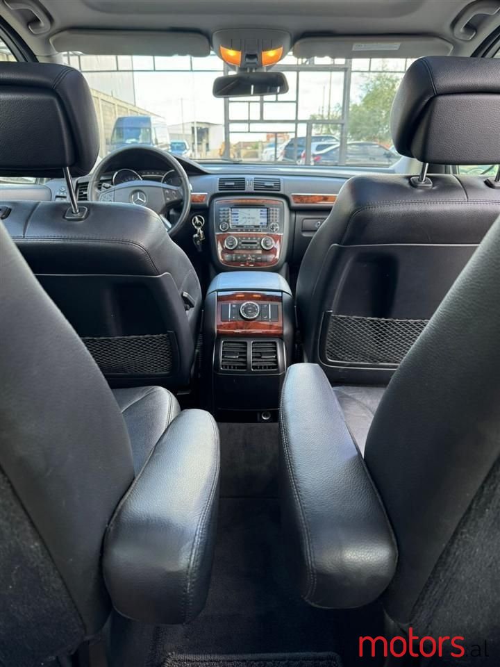 2007' Mercedes-Benz 320 photo #4