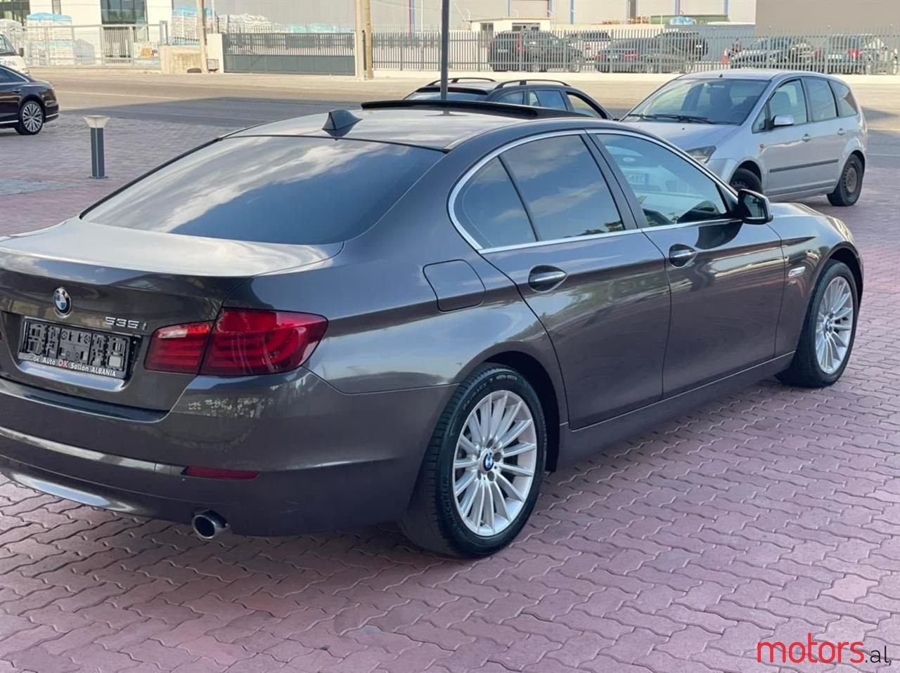 2011' BMW 535 photo #5