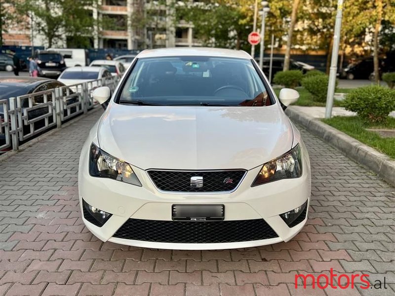 2012' SEAT Ibiza photo #3