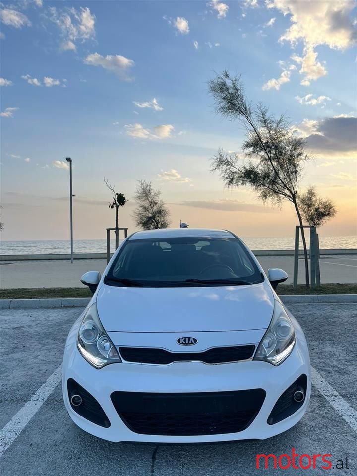 2013' Kia Rio photo #3
