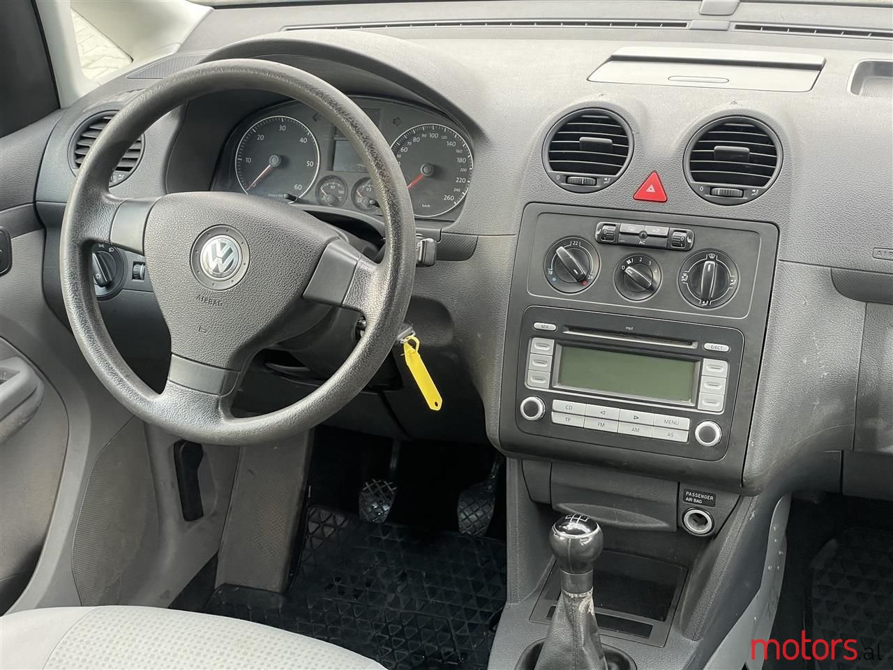 2008' Volkswagen Caddy photo #4