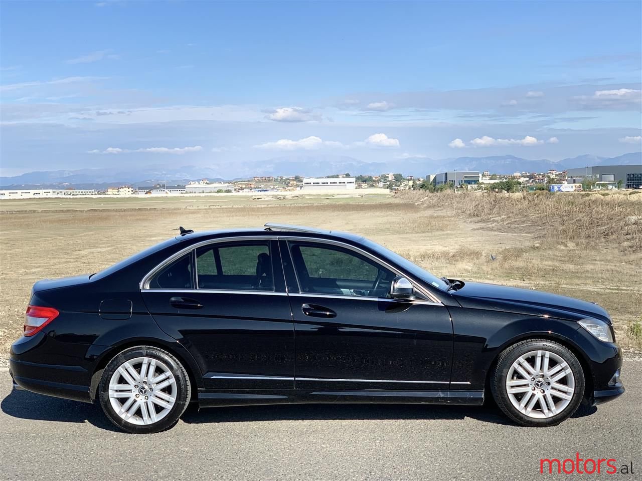 2008' Mercedes-Benz C 300 photo #4