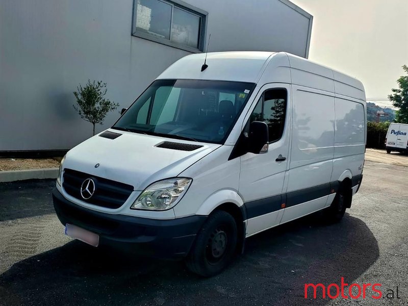 2010' Mercedes-Benz Sprinter photo #1