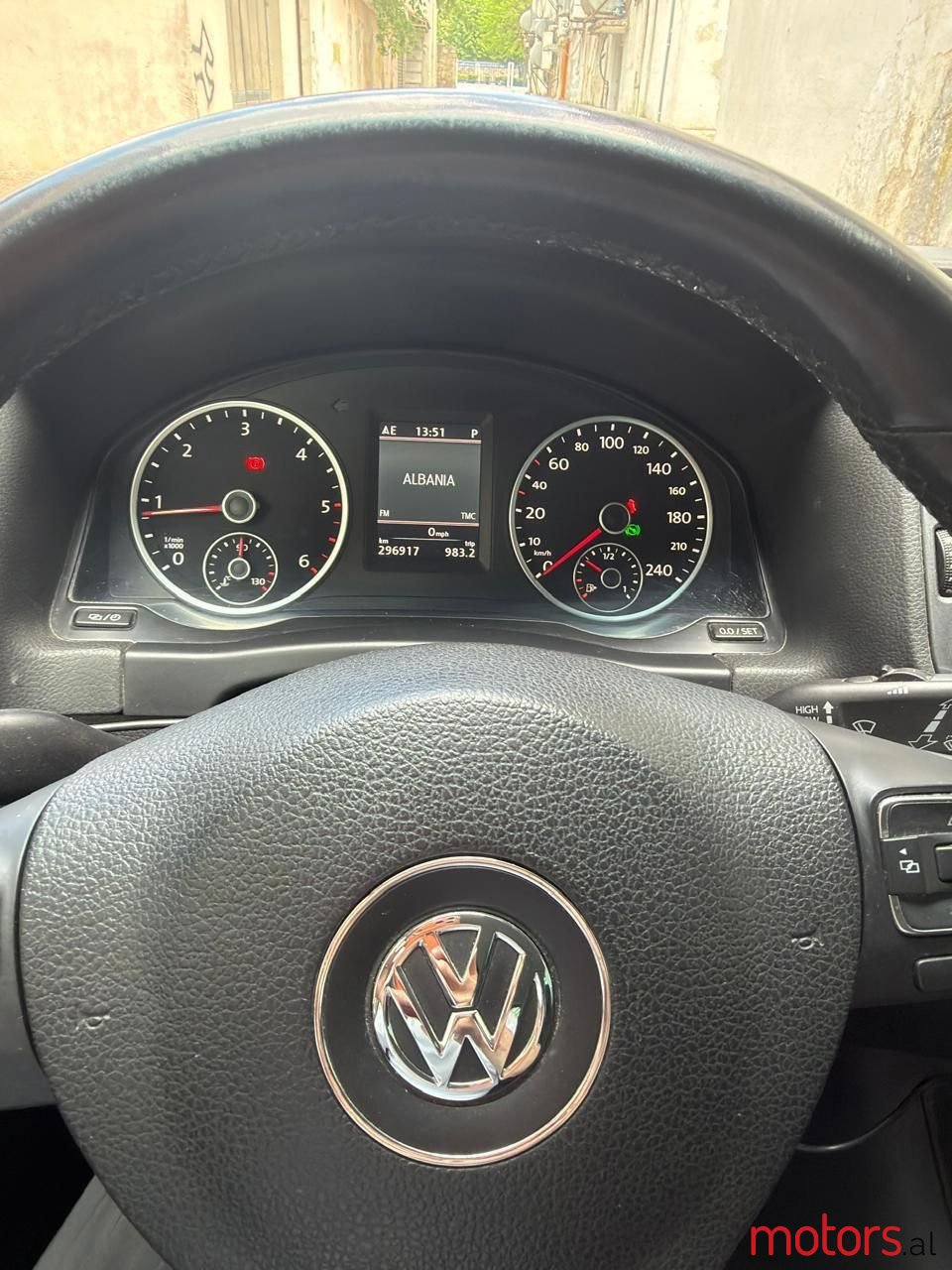 2013' Volkswagen Tiguan photo #2