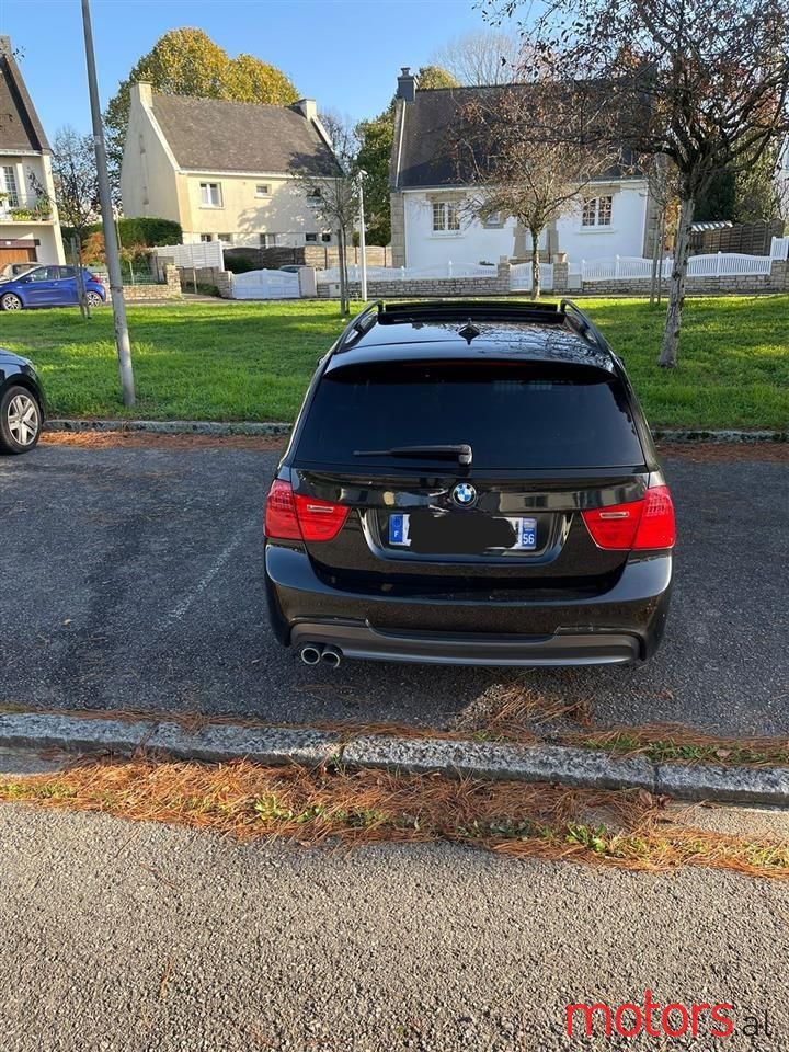 2009' BMW 330 photo #1