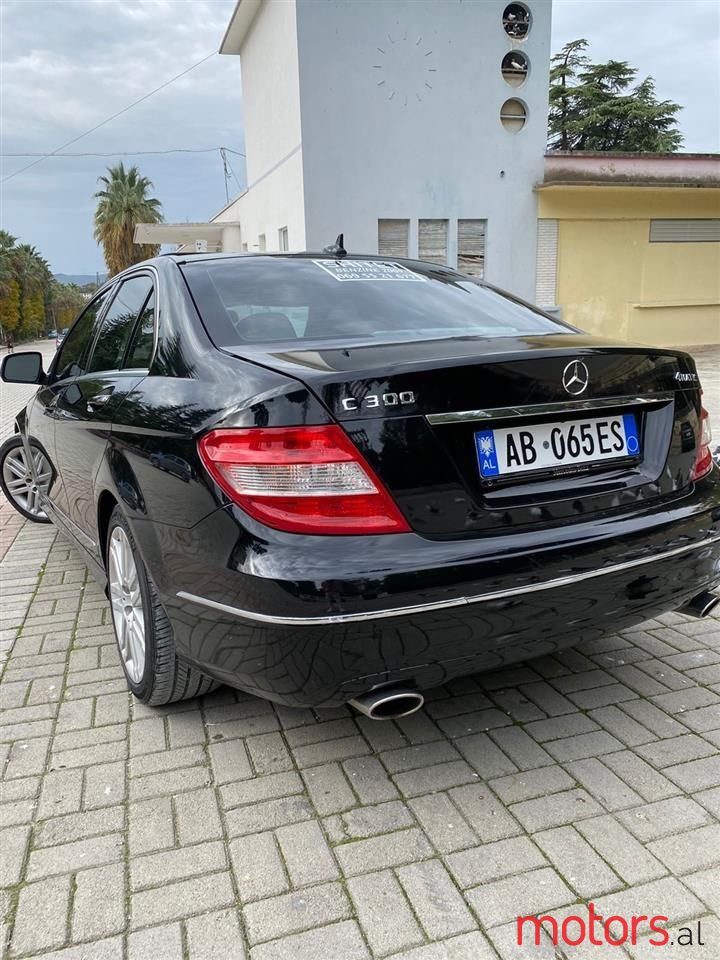 2009' Mercedes-Benz C 300 photo #5