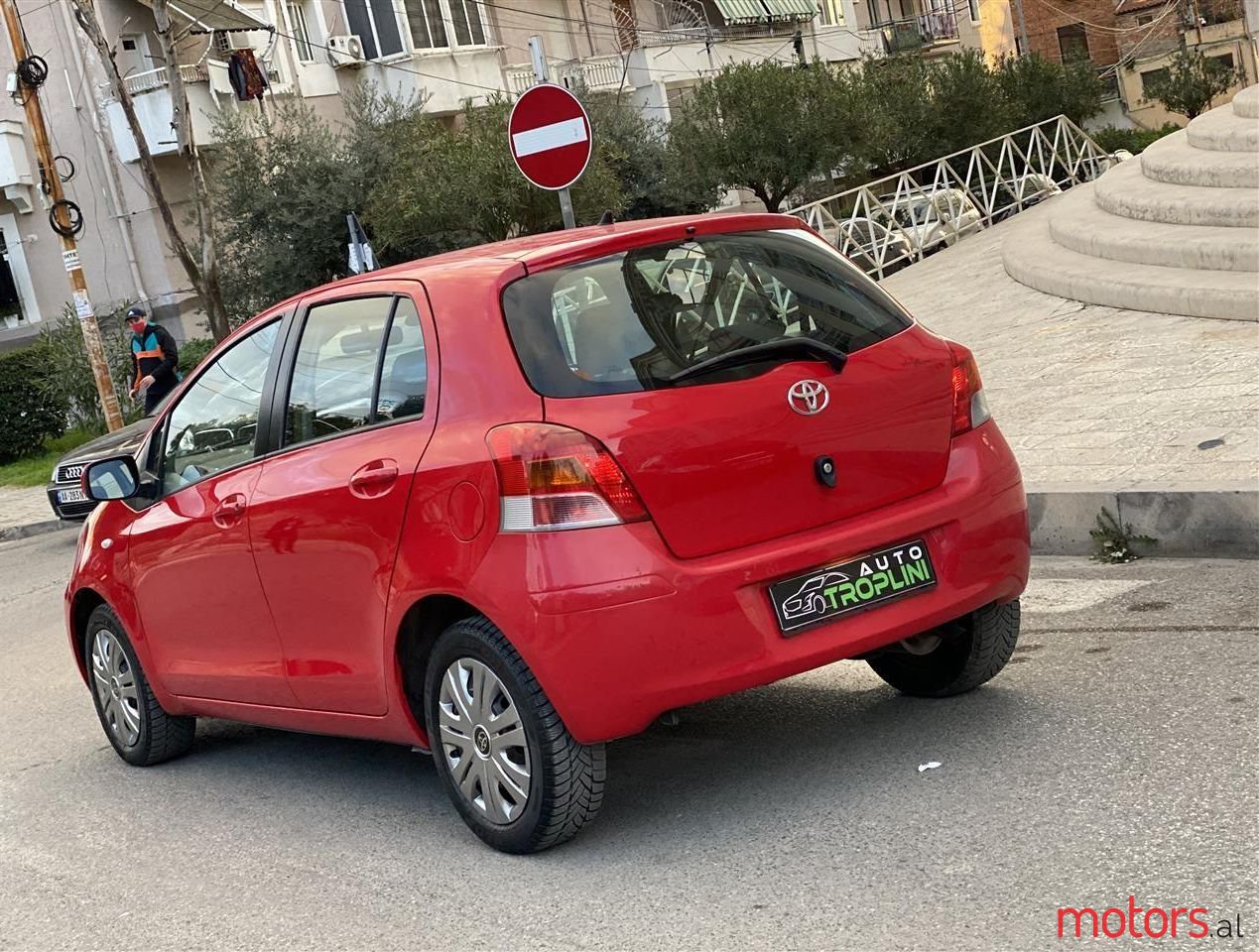 2010' Toyota Yaris photo #1