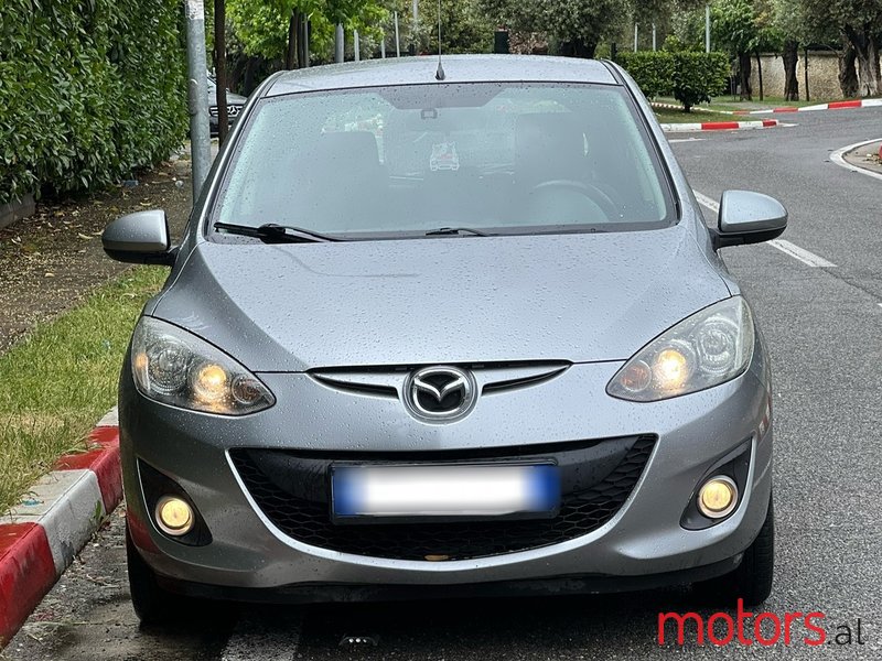 2011' Mazda 2 photo #3