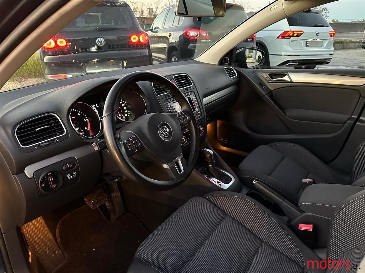 2012' Volkswagen Golf photo #6