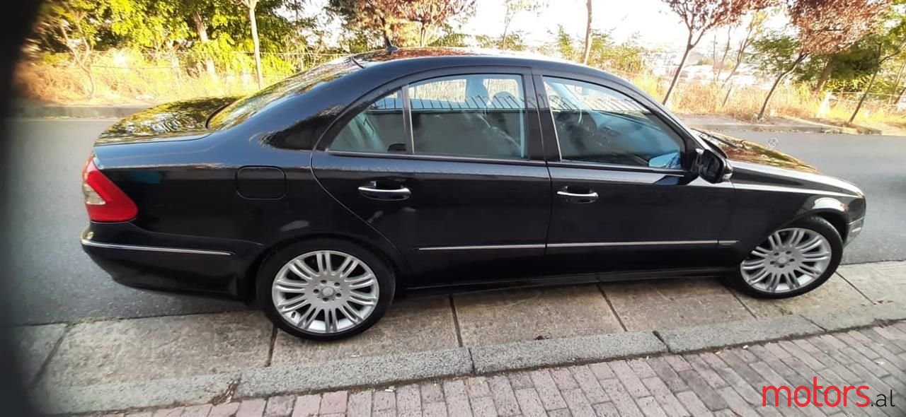 2006' Mercedes-Benz E 320 photo #4