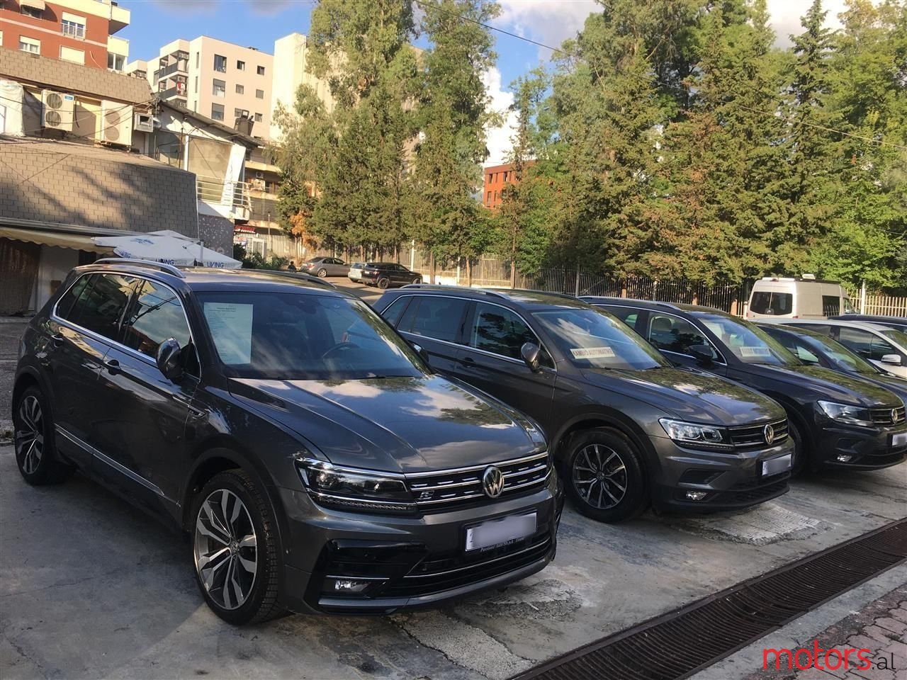 2018' Volkswagen Tiguan photo #1