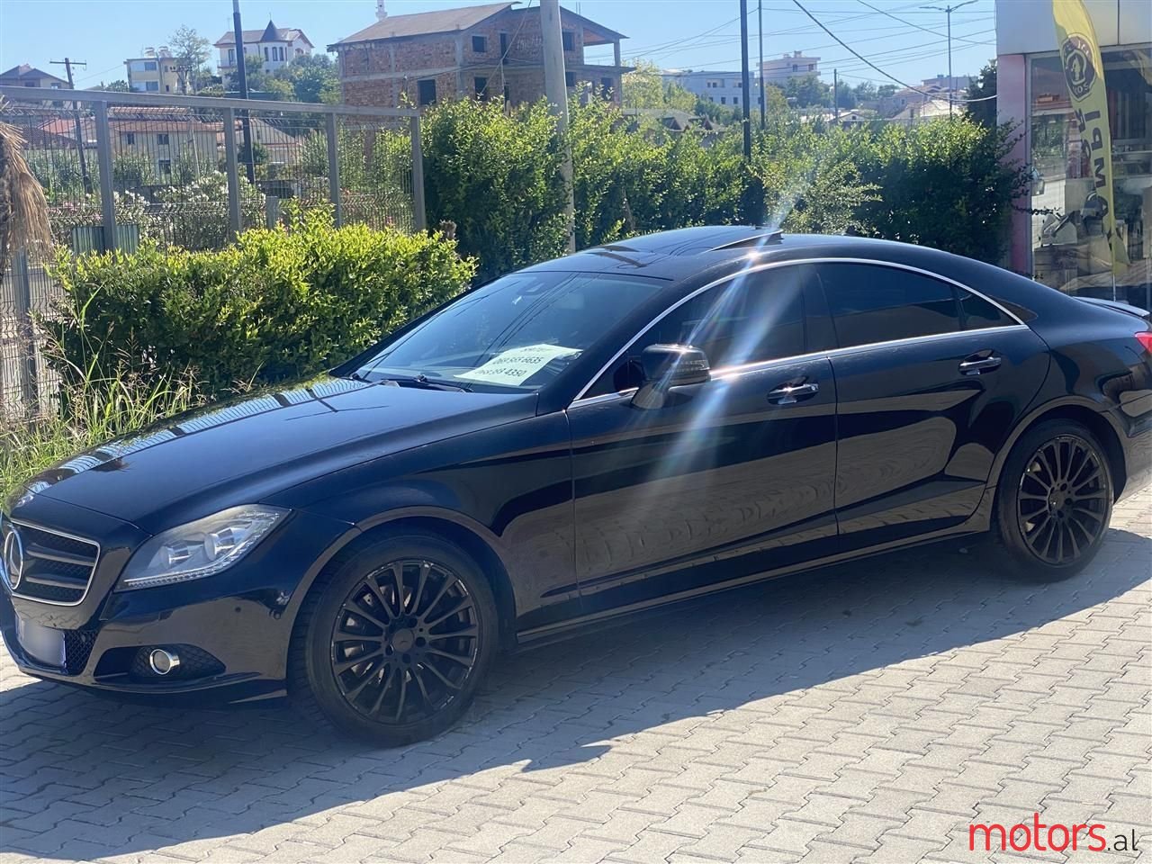 2011' Mercedes-Benz CLS 350 photo #1