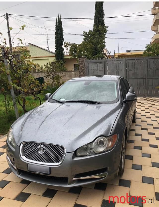 2008' Jaguar XF photo #6