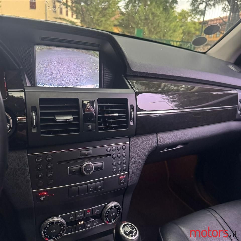 2012' Mercedes-Benz 220 photo #6