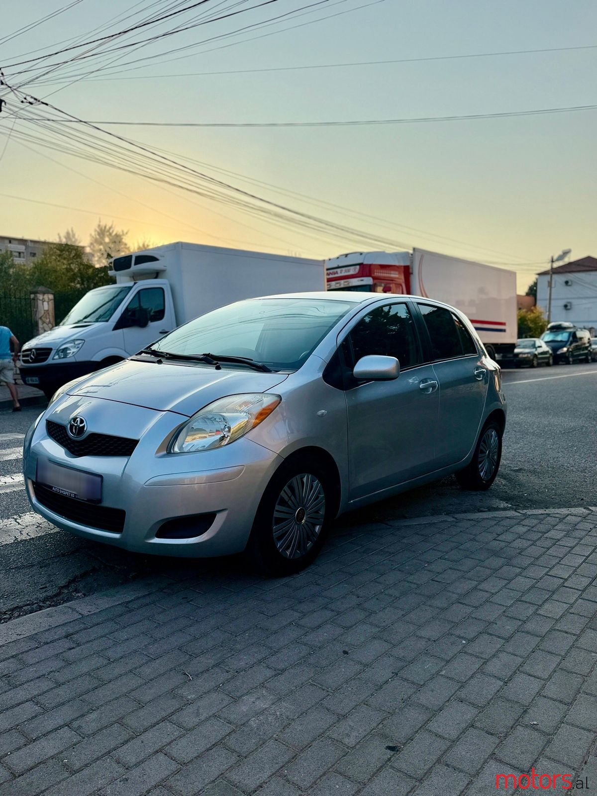 2009' Toyota Yaris photo #4