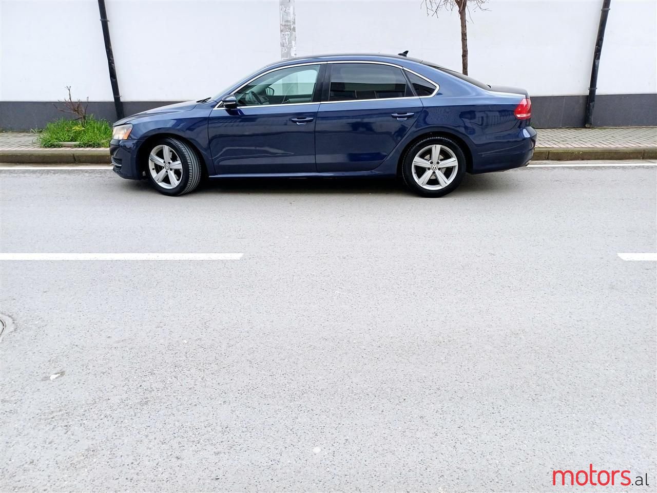 2013' Volkswagen Passat photo #3