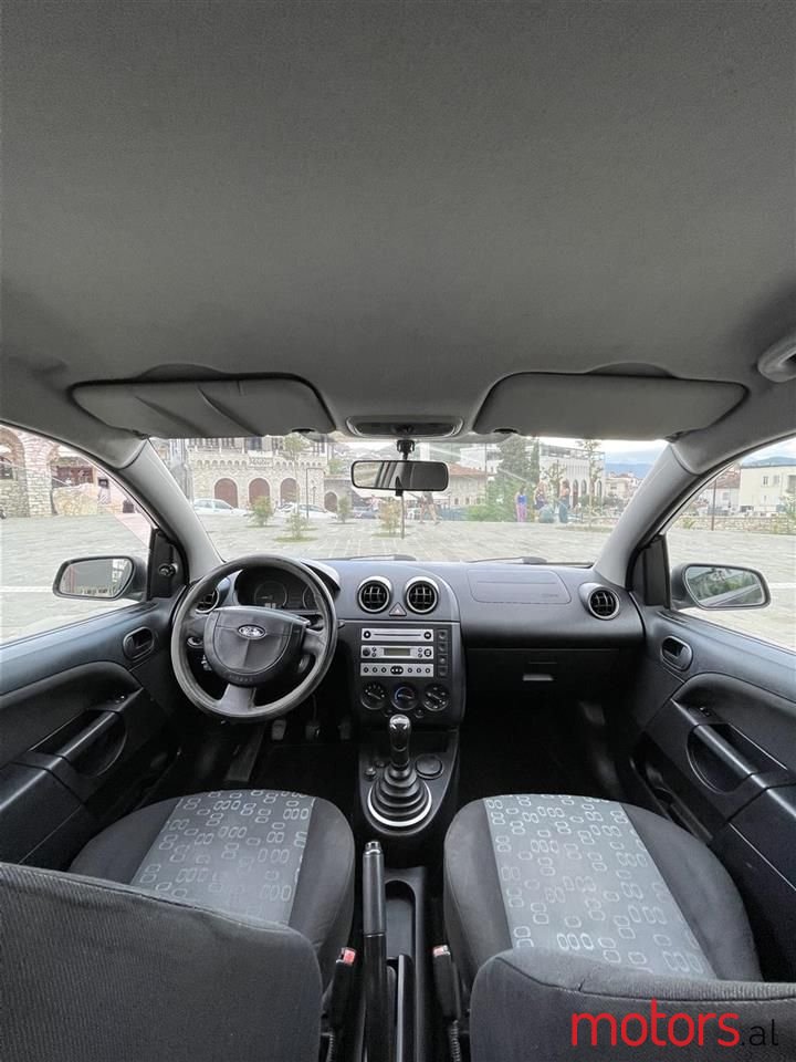 2005' Ford Fiesta photo #4