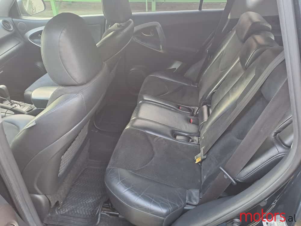 2011' Toyota RAV4 photo #7