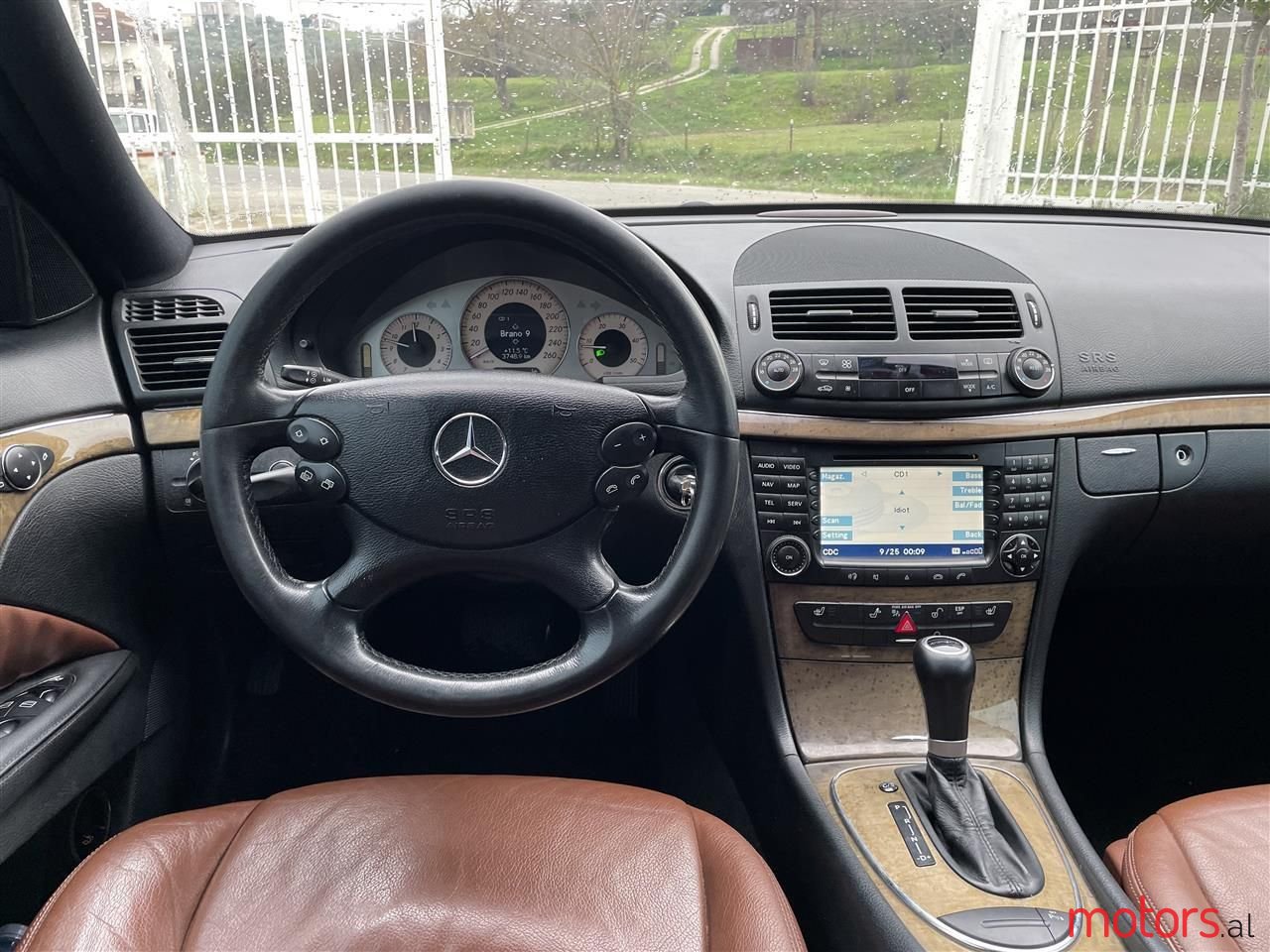 2008' Mercedes-Benz E 320 photo #5