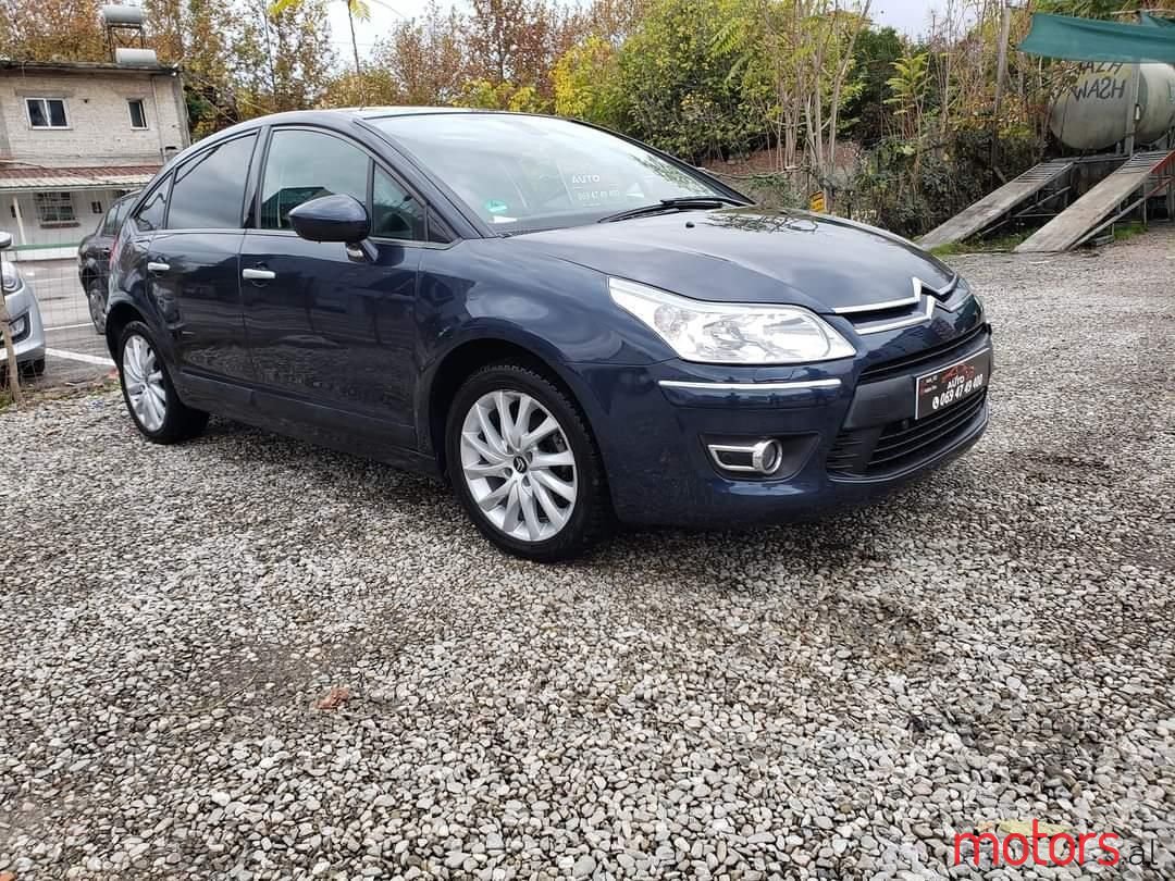 2010' Citroen C4 photo #2