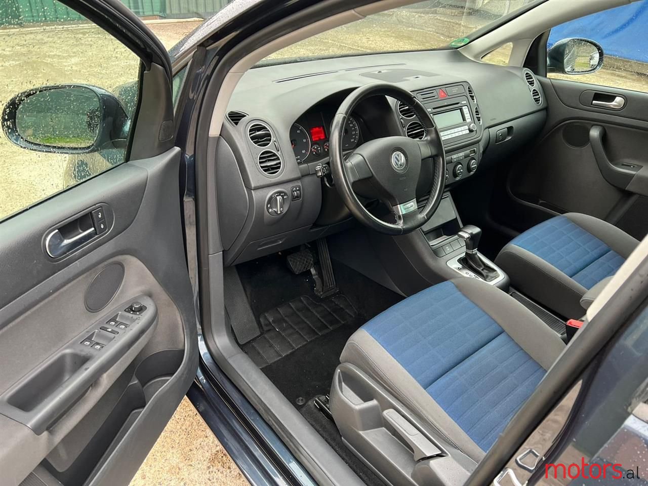 2008' Volkswagen Golf Plus photo #6