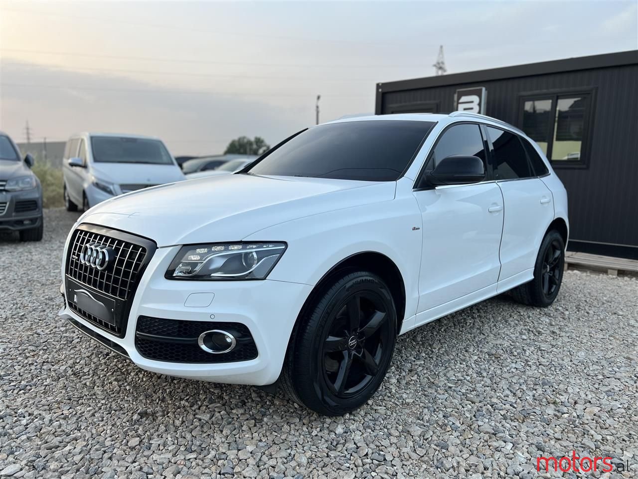 2011' Audi Q5 photo #6