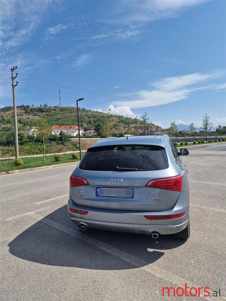 2011' Audi Q5 photo #3