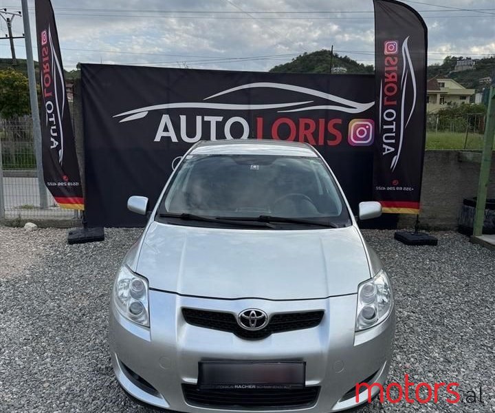 2008' Toyota Auris photo #3