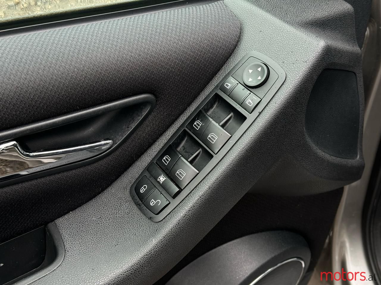 2005' Mercedes-Benz A 170 photo #4