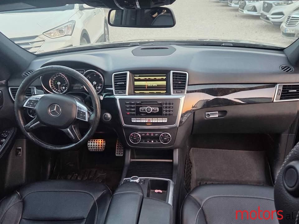 2014' Mercedes-Benz 350 photo #5