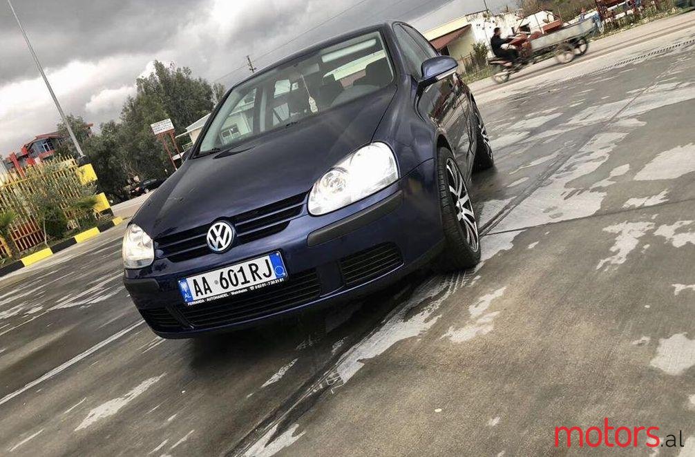 2005' Volkswagen Golf photo #1