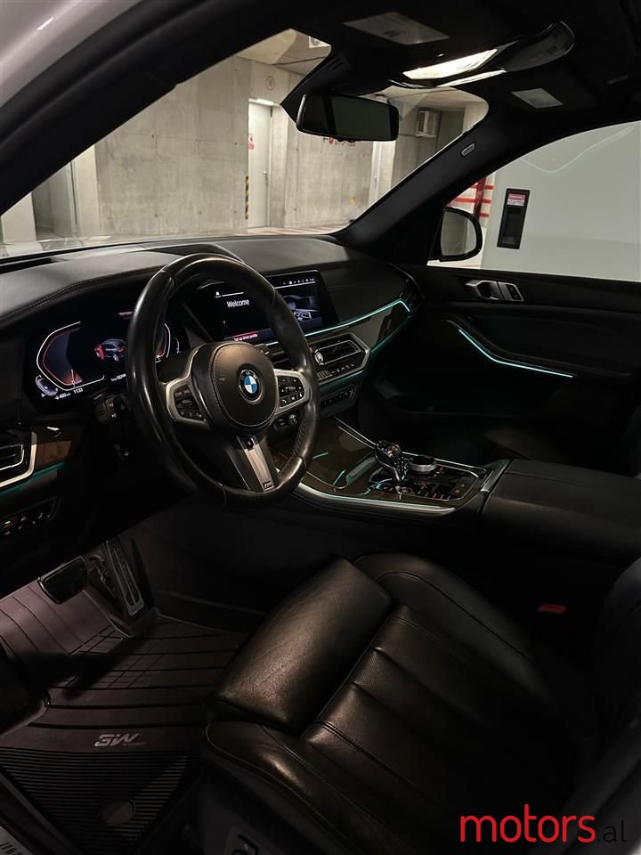 2019' BMW X5 photo #2