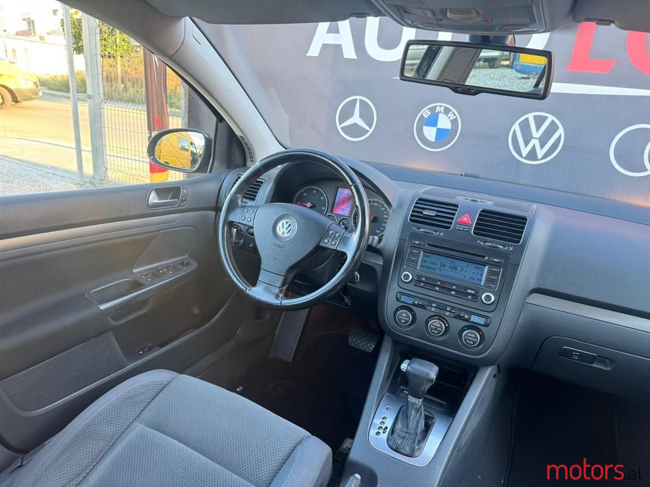 2006' Volkswagen Golf photo #5