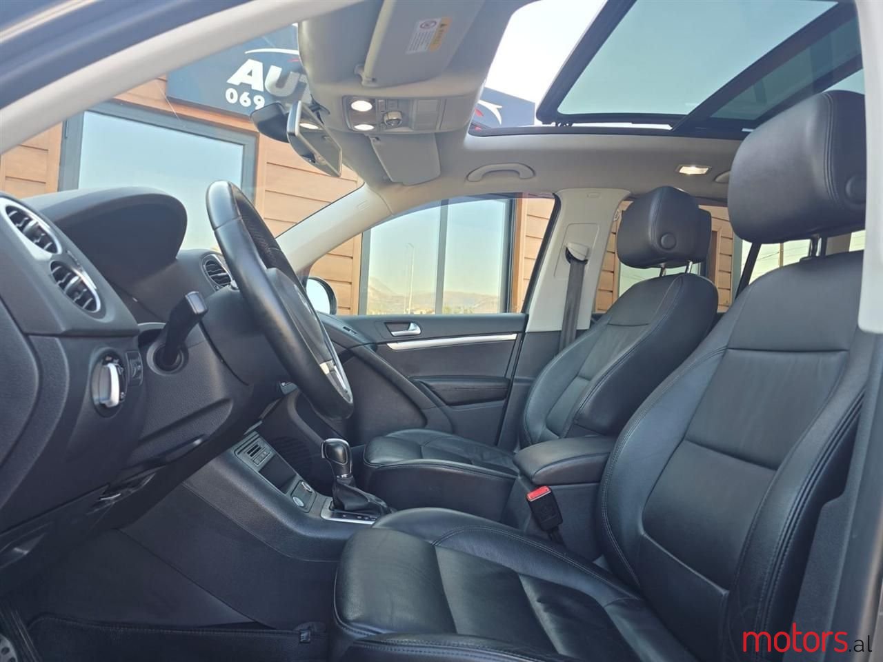 2013' Volkswagen Tiguan photo #5