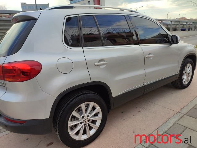 2013' Volkswagen Tiguan photo #5