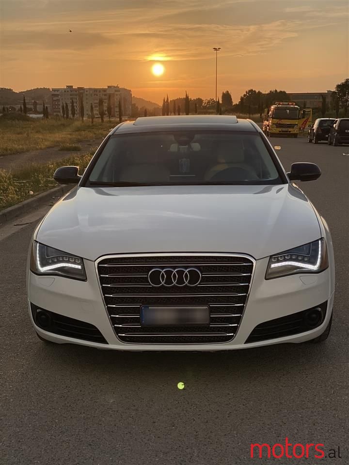 2011' Audi A8 photo #5