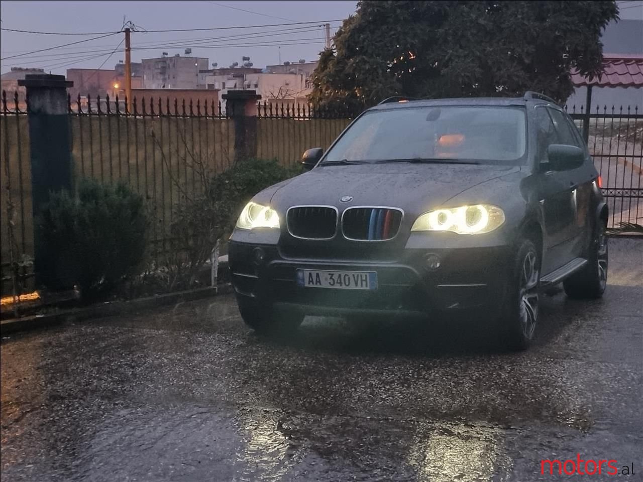 2011' BMW X5 photo #5