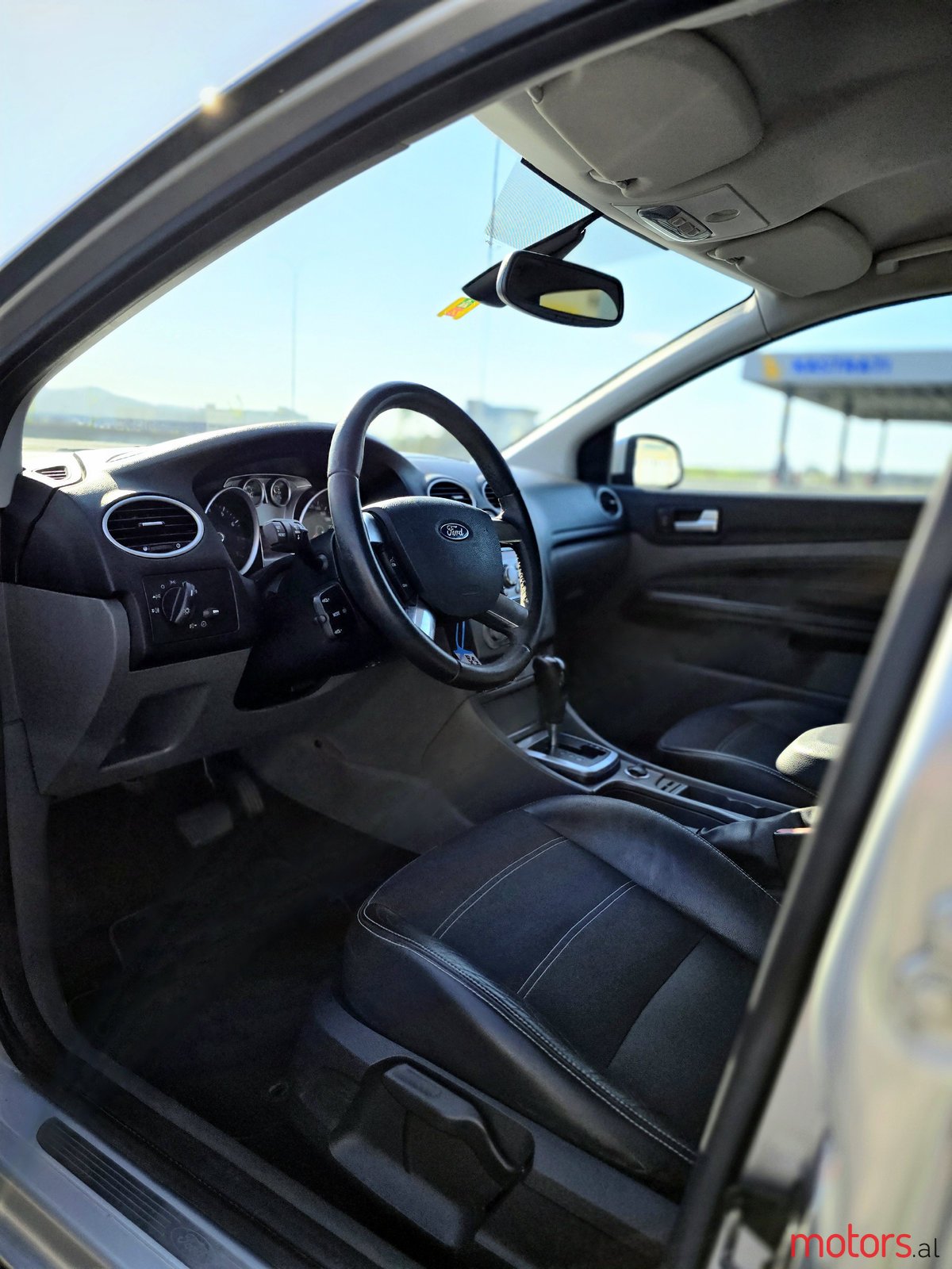 2008' Ford Focus photo #6