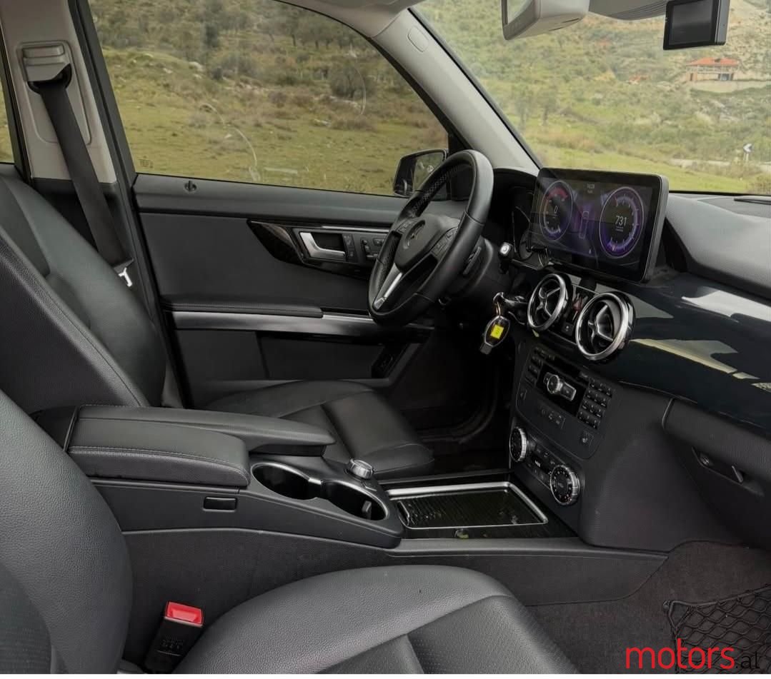 2014' Mercedes-Benz GLK 220 photo #6