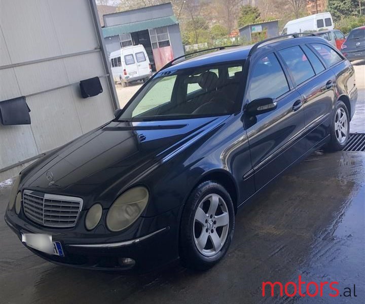 2006' Mercedes-Benz E 220 photo #1